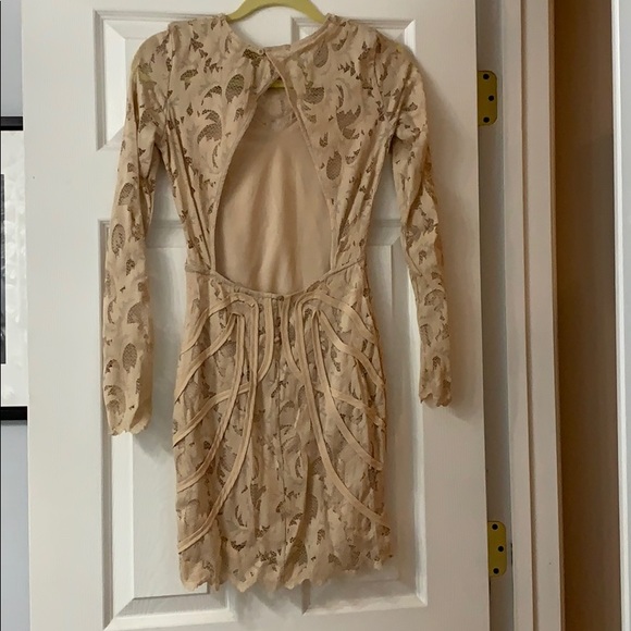 NWT H&M nude open back dress size 4 - Picture 2 of 4